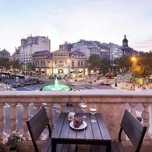 https://uma-suites-passeig-de-gracia-16.topbarcelonahotels.com